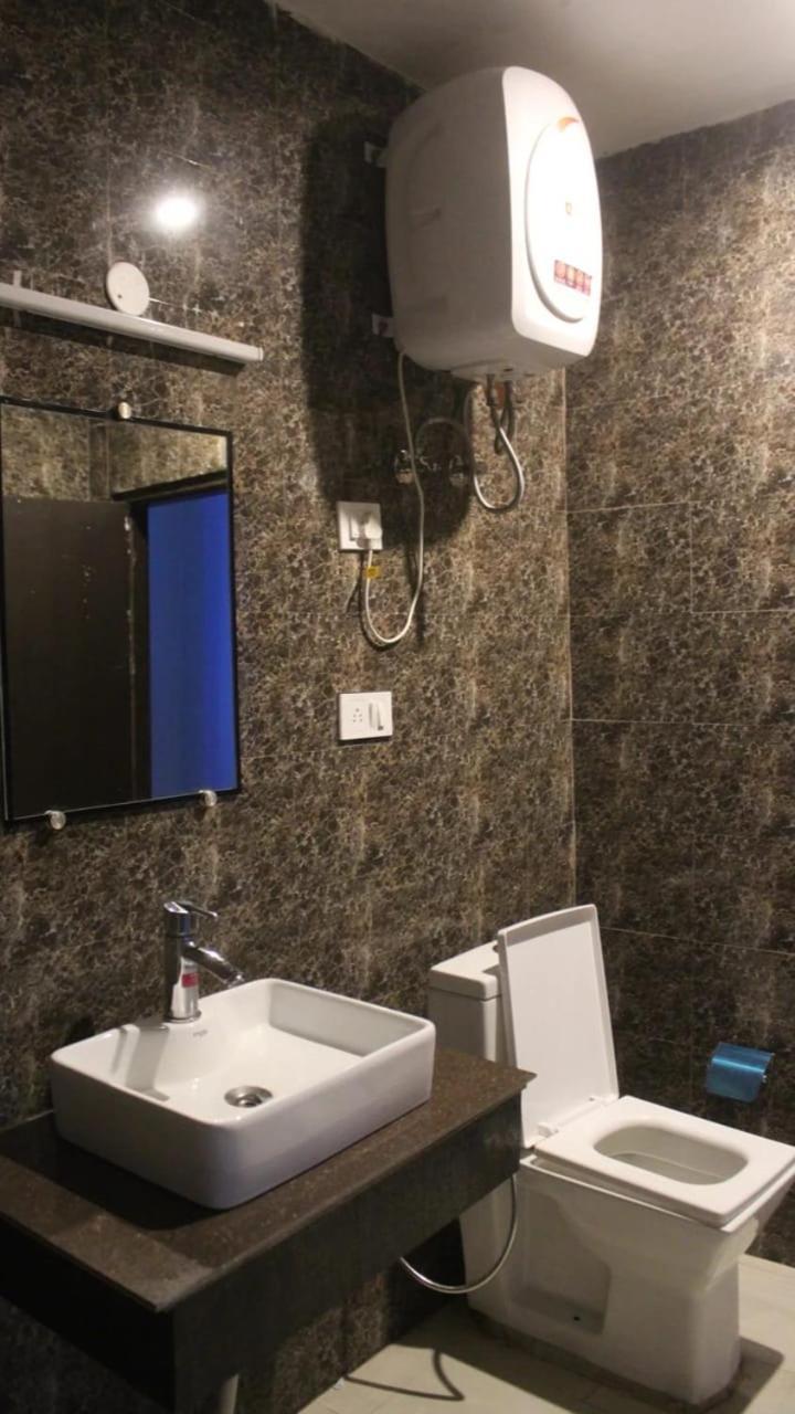 Banikhet Hotel Stay Well חדר תמונה